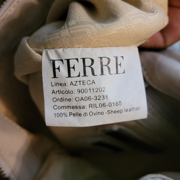 GIANFRANCO FERRE STUDDED LEATHER DRAWSTRING SHOULDER PURSE - Picture 11 of 13